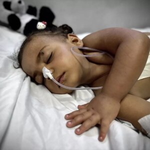 25 yasindaki cumananin hayati tehlikede a23XEKDl