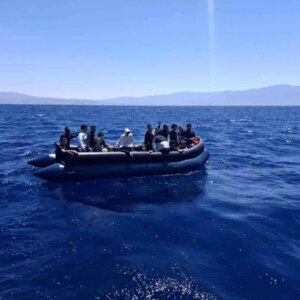 aydinda 147 duzensiz gocmen kurtarildi 16N5Bi5m