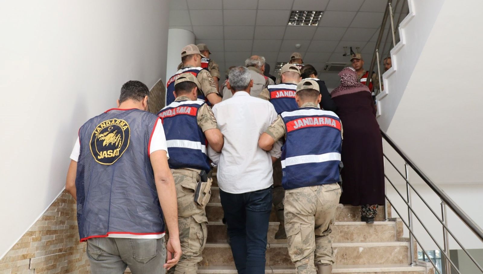 elazigdaki kayip kuzenler davasinda 5 tutuklama 7NI9dDZx