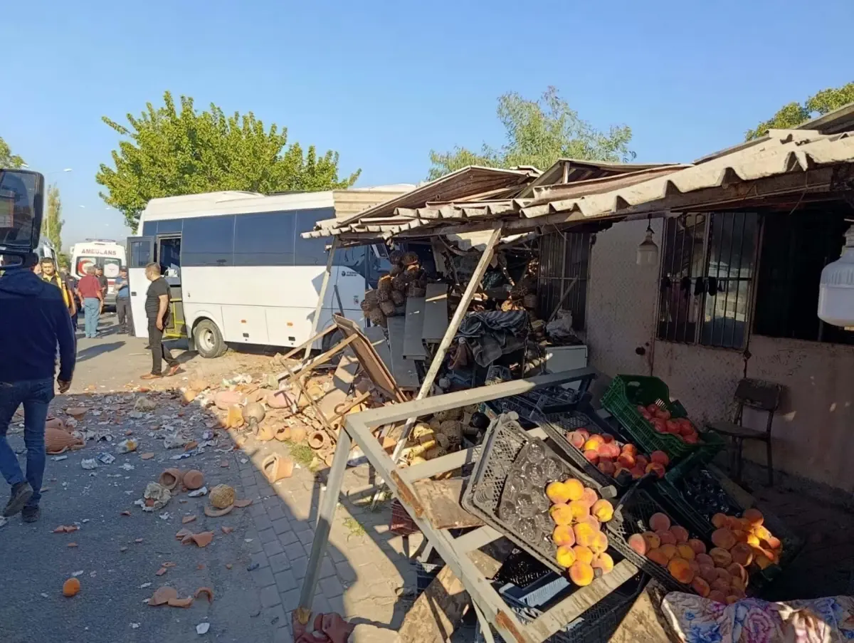 ogrenci servisi kaza yapti rxJMvgIn