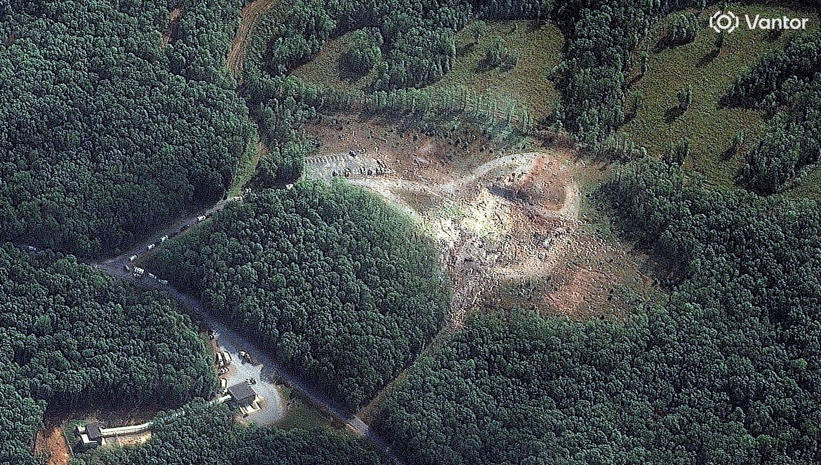 16 kisi oldu bina yok oldu abddeki patlamanin boyutu uydu goruntulerinde 7rxJvTt5.jpg