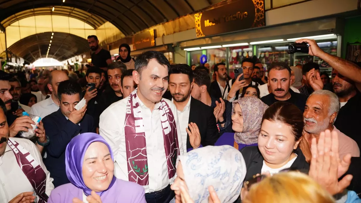 bakan kurum depremzedelere ziyaret etti h7k9SzWE