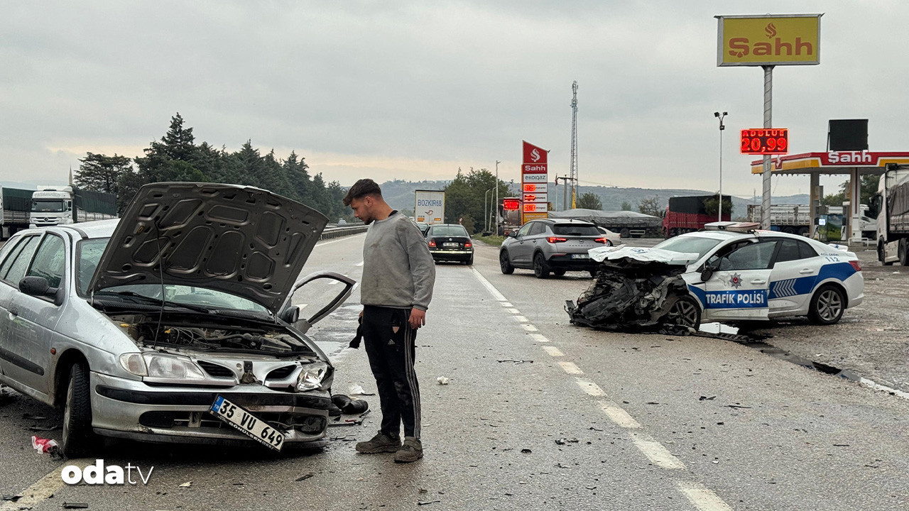 balikesirde polis araciyla otomobil carpisti 3 yarali dW7ROKrG.jpg