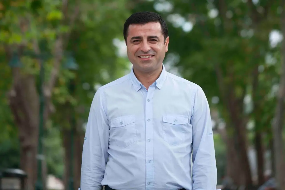 bahceliden sonra bir demirtas cikisi daha partinin agir topu net konustu ld7X8Kds.jpg