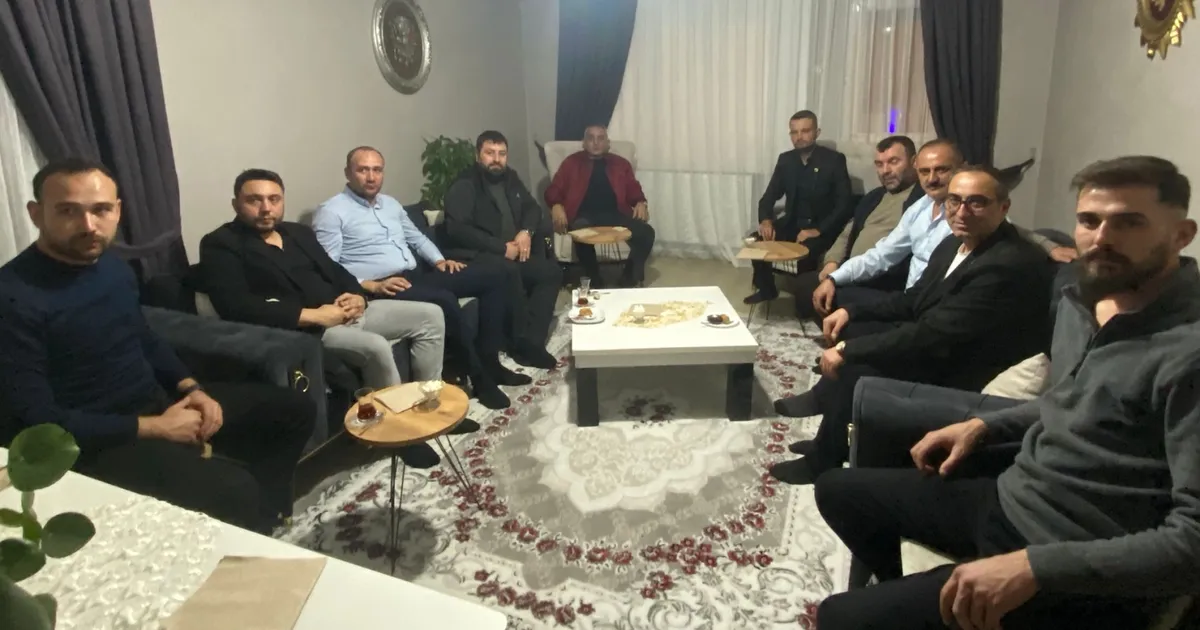 mhpden pazaryerinde hayirli gunler komsum ziyareti tyZTMaf1.webp