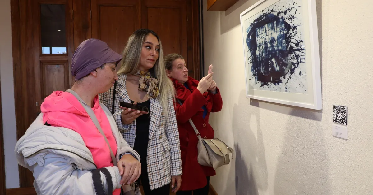 mudanyada gorme engelliler icin sanatta erisilebilirlik adimi 5RWUCUsv.webp