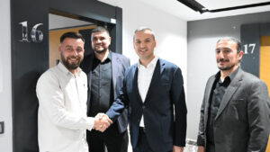 turan-yaldir-aksarayda-esnaf-ziyaretinde-teskilatla-sahadayiz-SedfHxHD