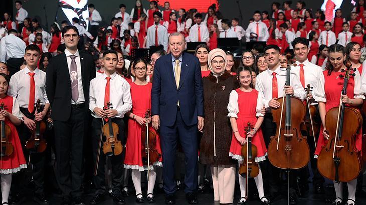 Cumhurbaşkanı Erdoğan, 19 Mayıs Bayramı Etkinlikleri Kapsamında Çocuk Orkestrası ve Korosunu Dinledi