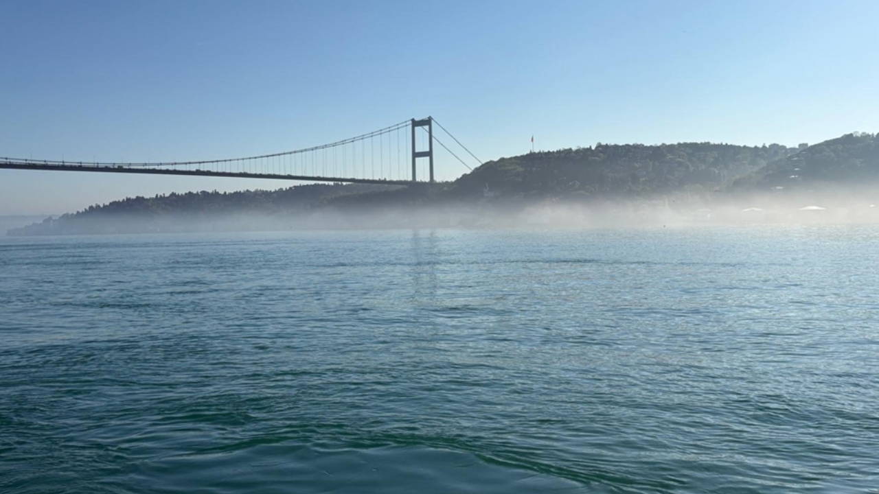 istanbulda-sis-etkili-oldu-IsKtKdZO