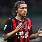 Milandan modric karari 1 yil daha devam Dyx5Ow73